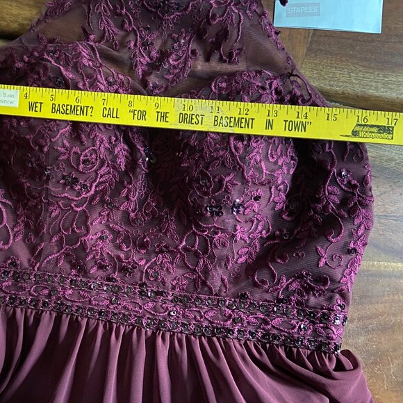 Gorgeous Wine Colored Morilee Halter Sequined Formal Gown Sz 16 Homecoming Prom - Picture 11 of 12